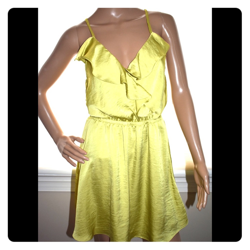 BCBGeneration sleeveless dress yellowish/green